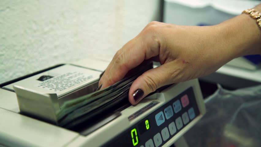 How Do Cash Counting Machines Work?